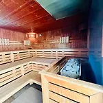 Wolkenfrei Mit Pool Und Sauna Apartment *