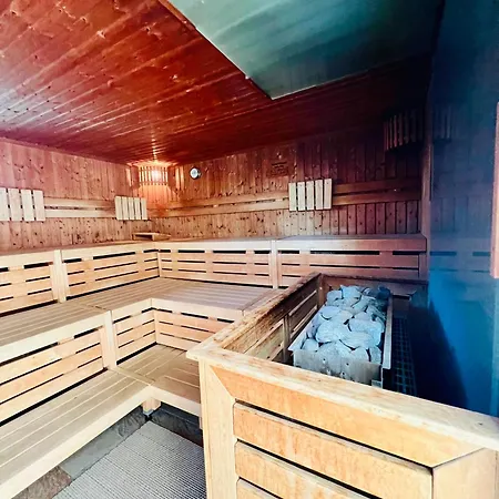 Wolkenfrei Mit Pool Und Sauna Apartamento *
