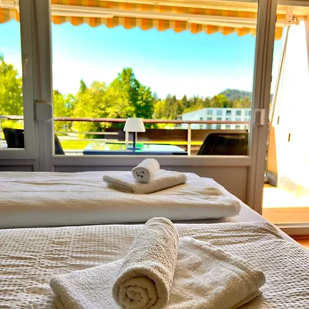 Wolkenfrei Mit Pool Und Sauna Apartamento