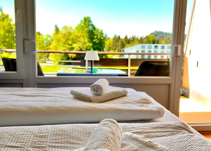 Wolkenfrei Mit Pool Und Sauna Appartement